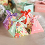 T08欧式婚庆结婚节庆用品三角形碎花蛋糕创意纸盒糖果盒喜糖盒子