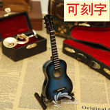 包邮可刻字迷你乐器多尺寸木制蓝色古典吉他模型摆件送朋友礼物