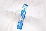 意大利原装进口Oral B澎湃型清洁固齿电动牙刷 博朗欧乐比B 防蛀