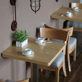 奶茶店桌椅组合 新款咖啡厅西餐厅方桌子 实木休闲甜品店一桌两椅