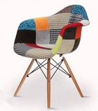 宜家办公休闲椅简约时尚实木餐椅创意Eames伊姆斯靠背椅子jh0