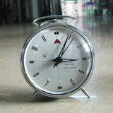 热卖钟表收藏 老物件 道具 怀旧70-80年代上海钻石牌机械闹钟马蹄