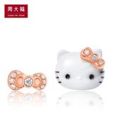 周大福Hello Kitty 凯蒂猫陶瓷18K金镶钻石耳钉U 141957