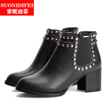 索妮迪菲女鞋短筒靴铆钉欧洲站精品套筒品牌软面休闲骑士靴尖靴子