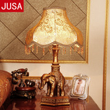欧式台灯 卧室奢华床头灯 创意树脂复古装饰工作书房田园大象台灯