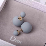 海外代购迪奥Dior 新色大小珍珠两用双面磨砂灰色耳钉