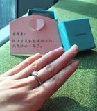 香港正品代购 Tiffany蒂芙尼18k铂金镶钻六爪订婚钻戒情侣款戒指
