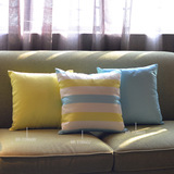 大千家居 印花格子抱枕沙发靠垫含芯枕头 现代创意软装饰品摆件