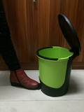 厕所脚踩垃圾桶脚踏式超大号创意塑料有盖欧式家用卫生间可爱翻盖