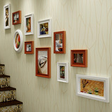 楼梯扶手背景实木相框简约现代创意照片墙 相框墙 相框组合走廊