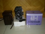 出带原包装盒上海产海鸥4B1型裂变取景双镜头照相机(包老保真）