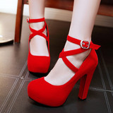时尚新款韩版高跟鞋红色新娘鞋粗跟圆头浅口单鞋扣带春秋大码女鞋