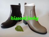KISSCAT接吻猫女鞋正品代购2015新款冬款粗跟铆钉短靴K55713-08DD