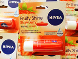 唇膏韩国进口NIVEA名品湿润防开裂环保安全草莓味男女适用正品