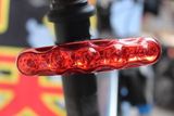 尾灯 山地车红色警示灯 联排闪烁尾灯5LED单车装备尾灯自行车长条