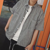 【ALUO】韩国简约经典系带竖条纹印花男士百搭短袖衬衫衬衣潮
