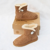 澳洲纯羊毛新款雪地靴女短靴平底防滑真皮女靴中筒靴保暖加厚棉鞋