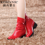 柯玛妮克/Komanic 新款简约拉链真皮女靴子 尖头粗跟中筒靴K43607