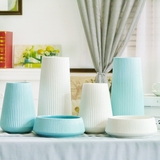 包邮简约现代白色蓝色陶瓷花瓶三件套家居装饰品工艺品摆件