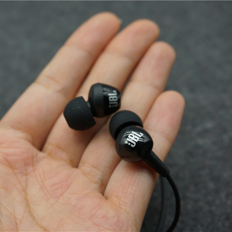 Old beauty burn friends recommended into the ear headphones bass burst voice can call headphones recommended to start