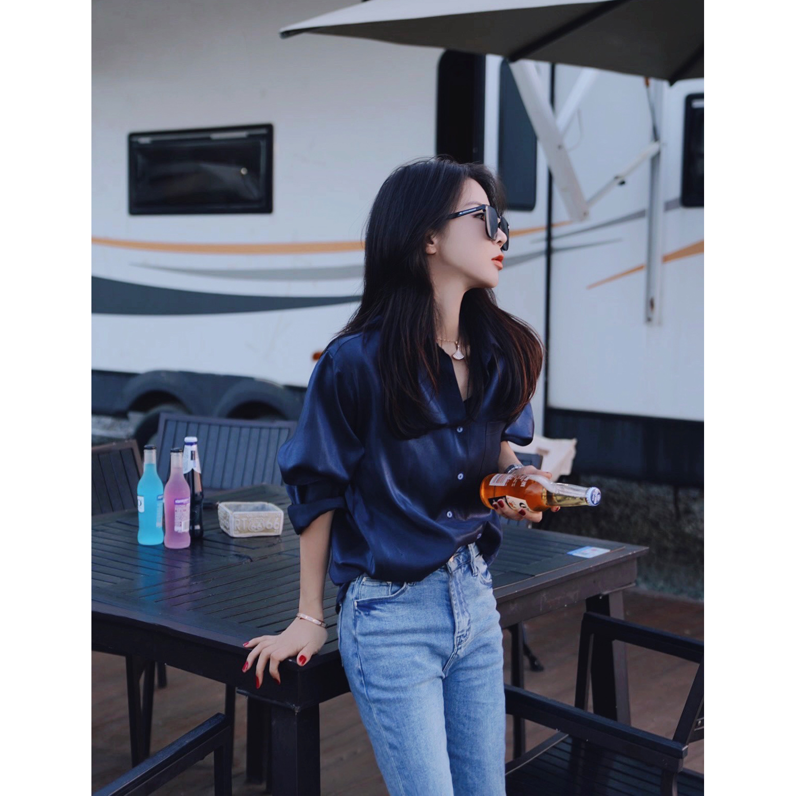 Liseyen silky textured Duro blue commuter OL shirt womens new 2021 design sense niche new fashion