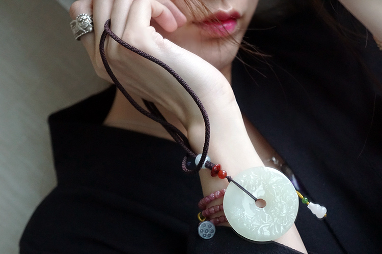 Dream year after year Changan is in. Old and bright Suzhou workers and Tian Yuyu Big Ping An buckle big brand