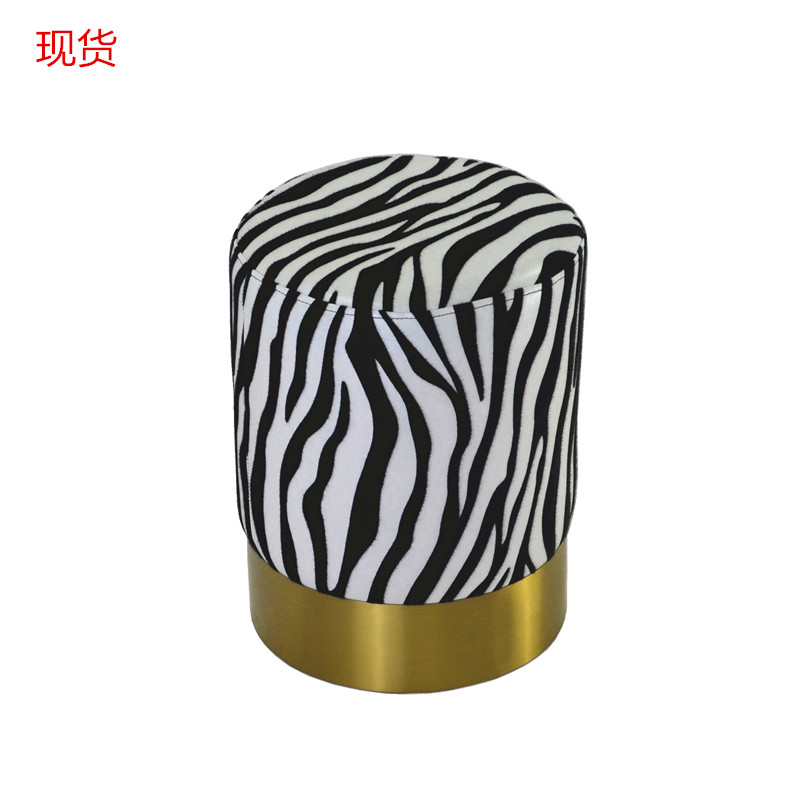 High-end custom designer modern minimalist luxury Phnom Penh small make-up dwarf stool Nordic fabric footstool low stool
