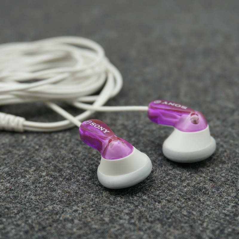 Big French earbuds Classic pea design Original stock benefits for everyone Old object earbud headphones