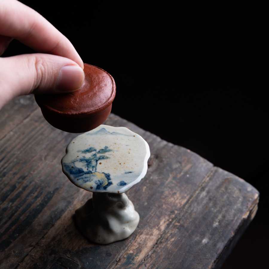 Hand pinch cover (Mushi)