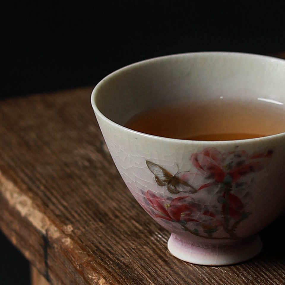 Single Clear Hand-painted butterfly flower master cup Ceramic large tasting cup Kung Fu cup tea set pure handmade single cup girl
