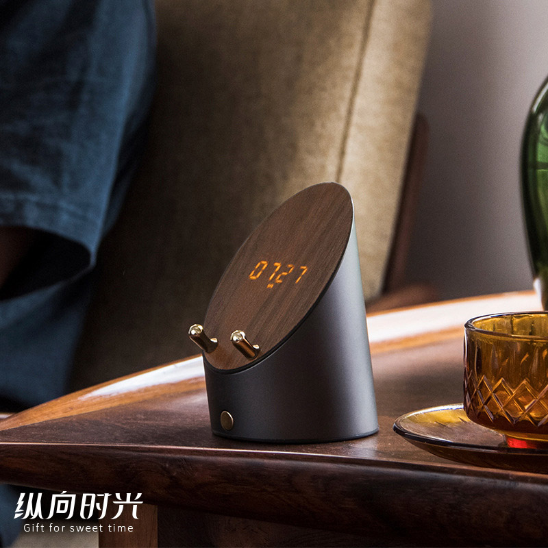 Boys and mens light luxury Valentines Day birthday gift suitable for husband boyfriend novelty black technology surprise seven nights