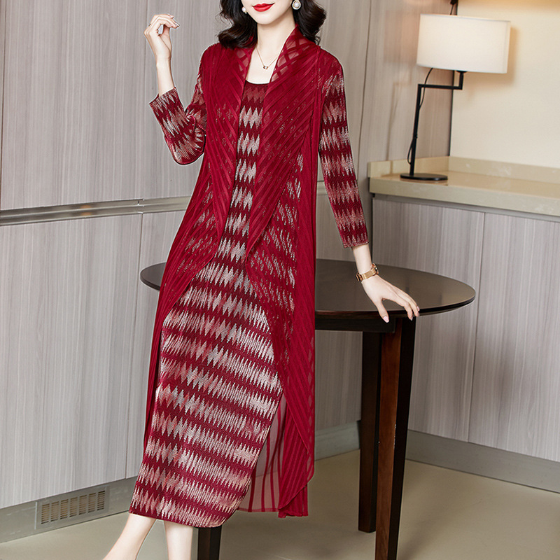 High-end big-name expensive lady dress big size mother wedding dress magpie wedding dress three house pleated skirt