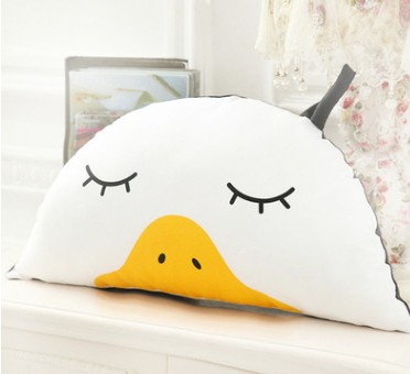 Ins model Meng duck Korean childrens room cot baby duckling semi-round pillow pillow waist pillow can be removed and washed
