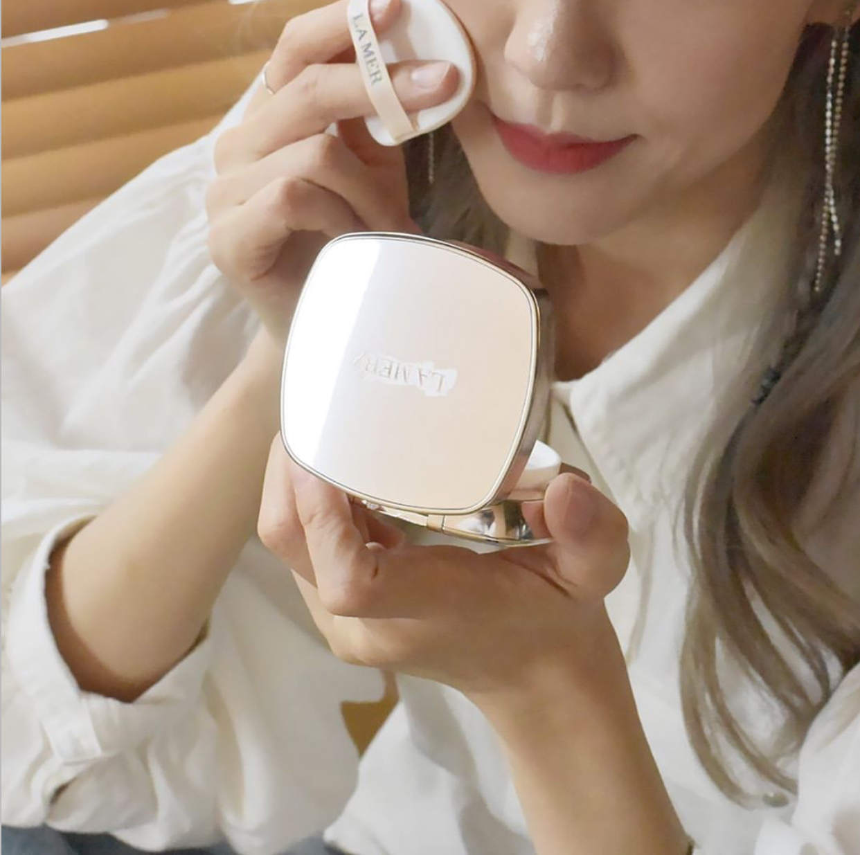 Nourishing noble lady air cushions! LA MER Sea Blue Mystery Your wifes light air cushion foundation with replacement core