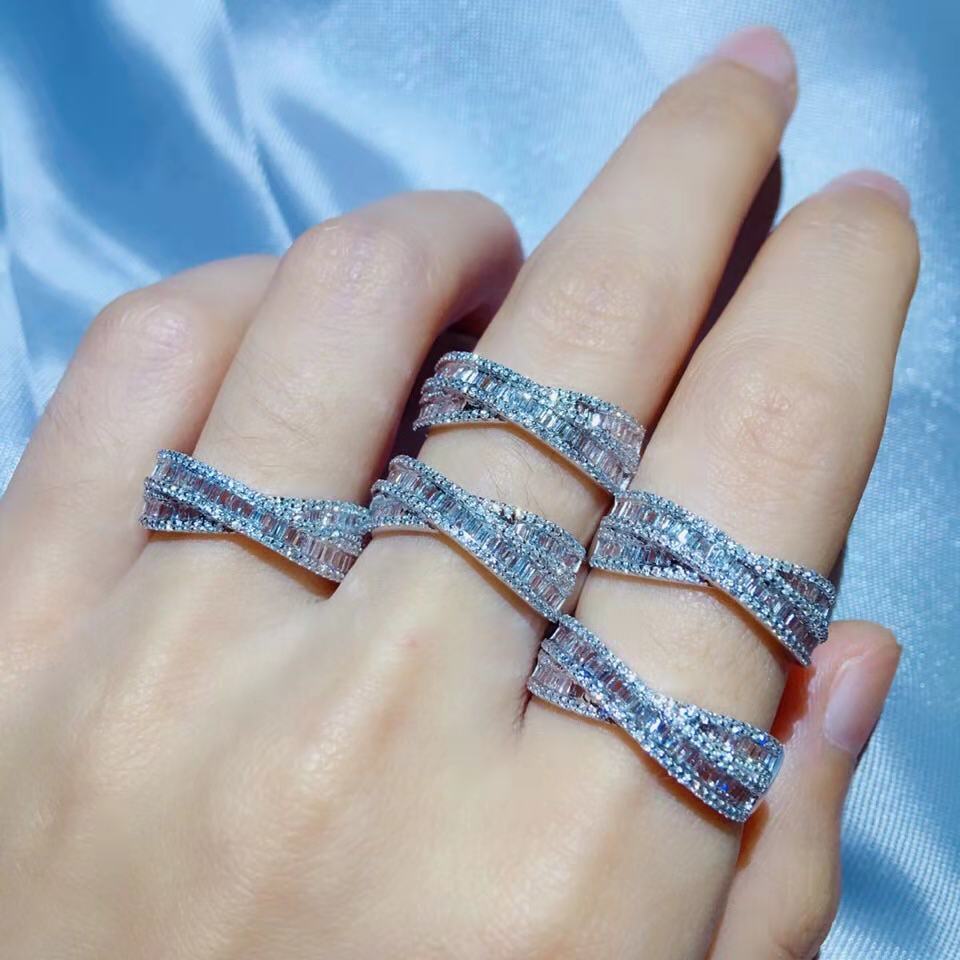 Spot ladder square t square 18k white gold-encrusted diamond cross ring square set diamond ring row diamond ring ring gift