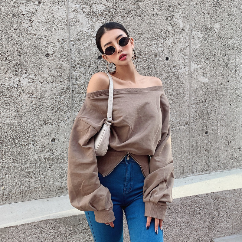 LIVIA Europe and the United States ins sexy bottom top women loose show thin waist one word shoulder two wearing long-sleeved spring dress