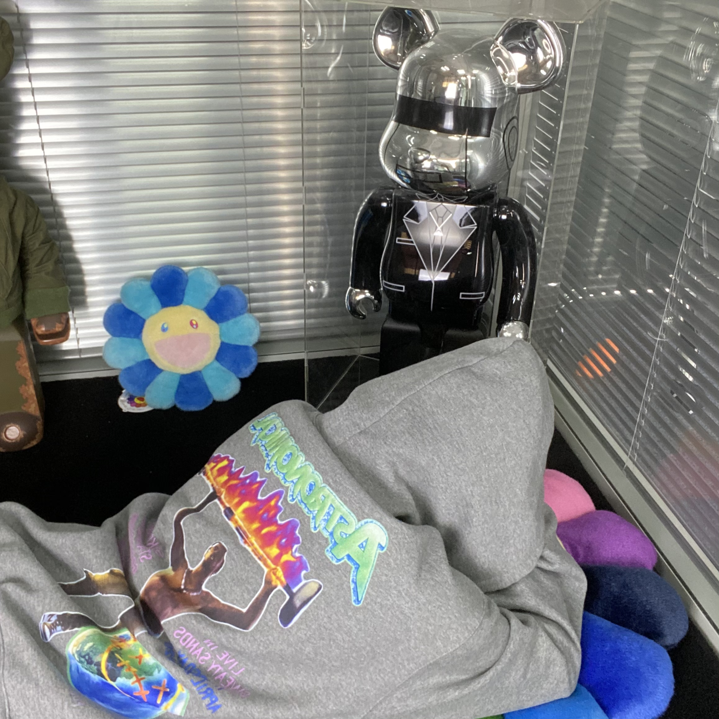 Travis Fortress Night Scott album limits foam-printed hoodies to tidal high street baggy hoodies