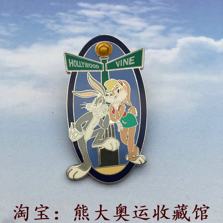 Warner Movie World Classic cartoon character Rabbit eight brother Trident Martian Marvin Taifei duck Silly big cat