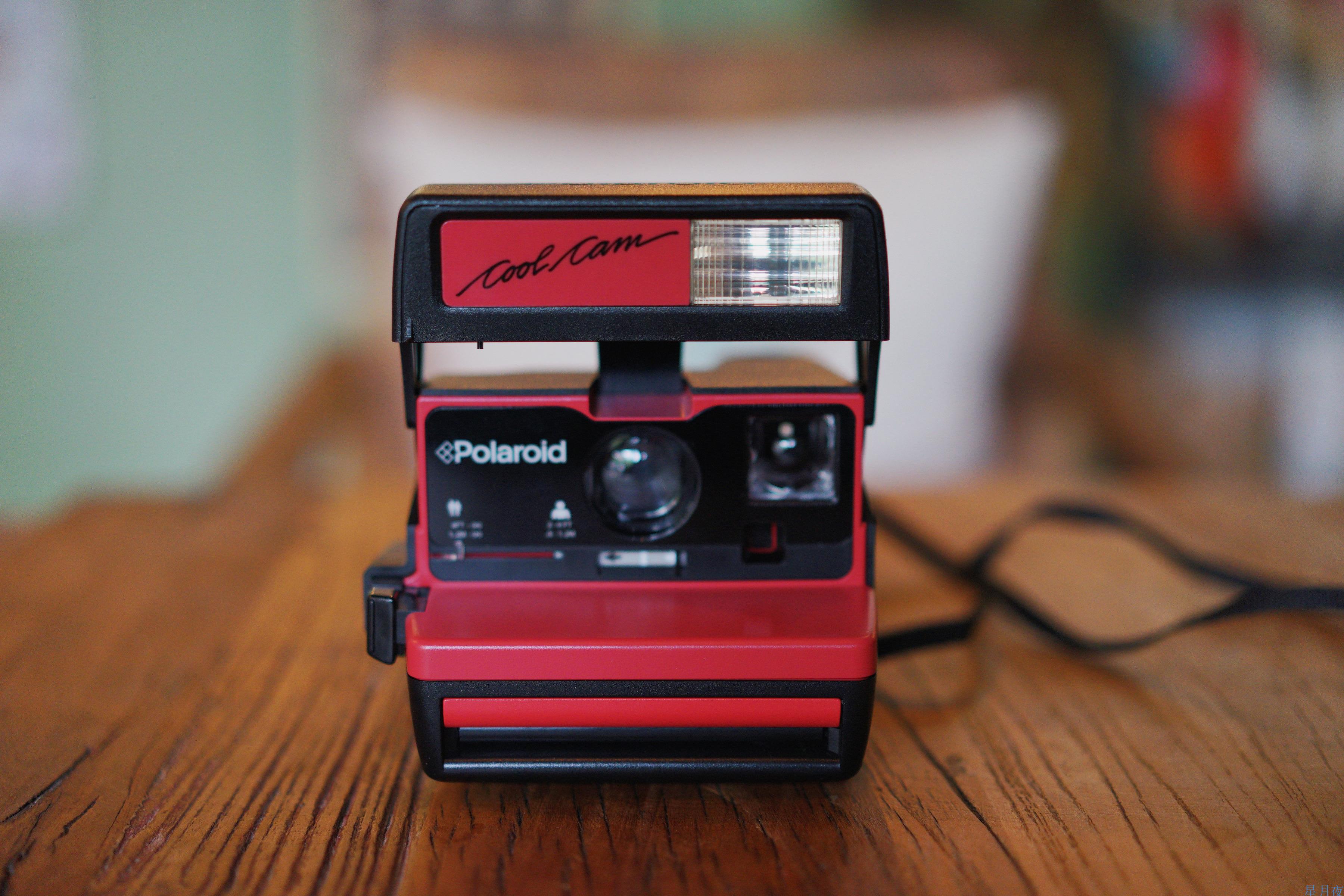 (Fantastic) polaroid polaroid polaroid polaroid 600 series coolcam red one-time imaging shot up the camera box said full