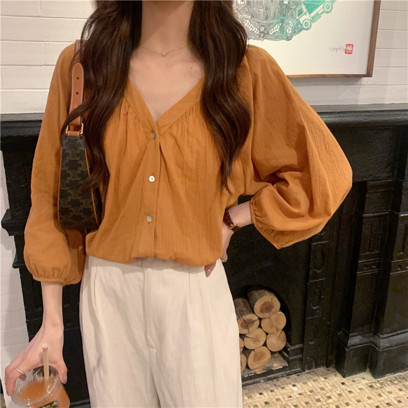 French retro gentle wind super fairy sweet long-sleeved V-neck bubble sleeve cotton linen outside wearing sunscreen shirt top female autumn