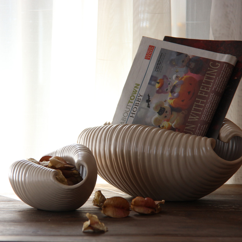 Chi-Yuan European ceramic ornaments Creative decorative fruit plate magazine column to collect modern life conch ornaments