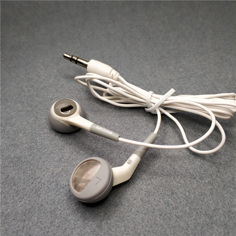 Stock fly home short-term earbuds Old earbuds classic plugs Old headphones small inventory headphones