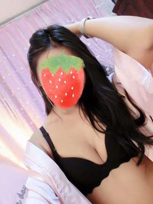 内衣套装女文胸聚拢无钢圈厚薄款性感无痕少女上托小胸胸罩收副乳