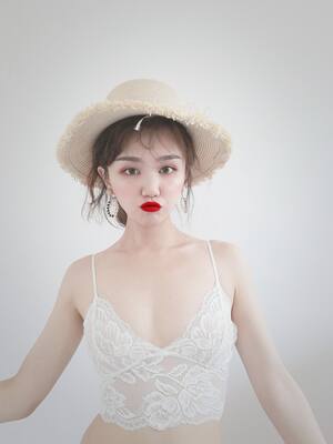 Pudaoo蕾丝内衣无钢圈少女文胸罩薄款夏季吊带小胸内衣女时尚性感