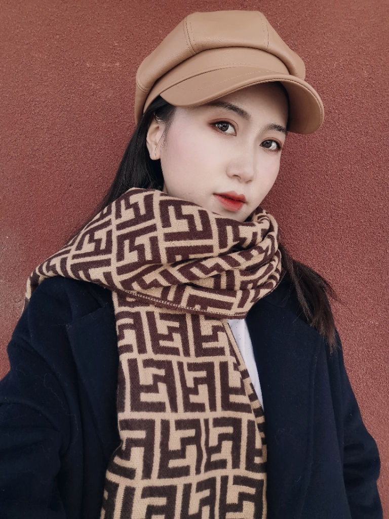 网红围巾女秋冬季仿羊绒保暖百搭字母披肩两用韩版围脖2020新款潮