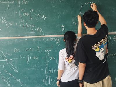 唐狮情侣装夏装2019新款短袖t恤男宽松简约半袖女纯棉ins潮流衣服